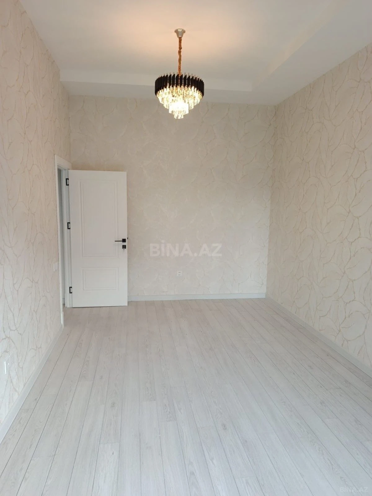 Satılır 2 otaqlı mənzil 56 m²
