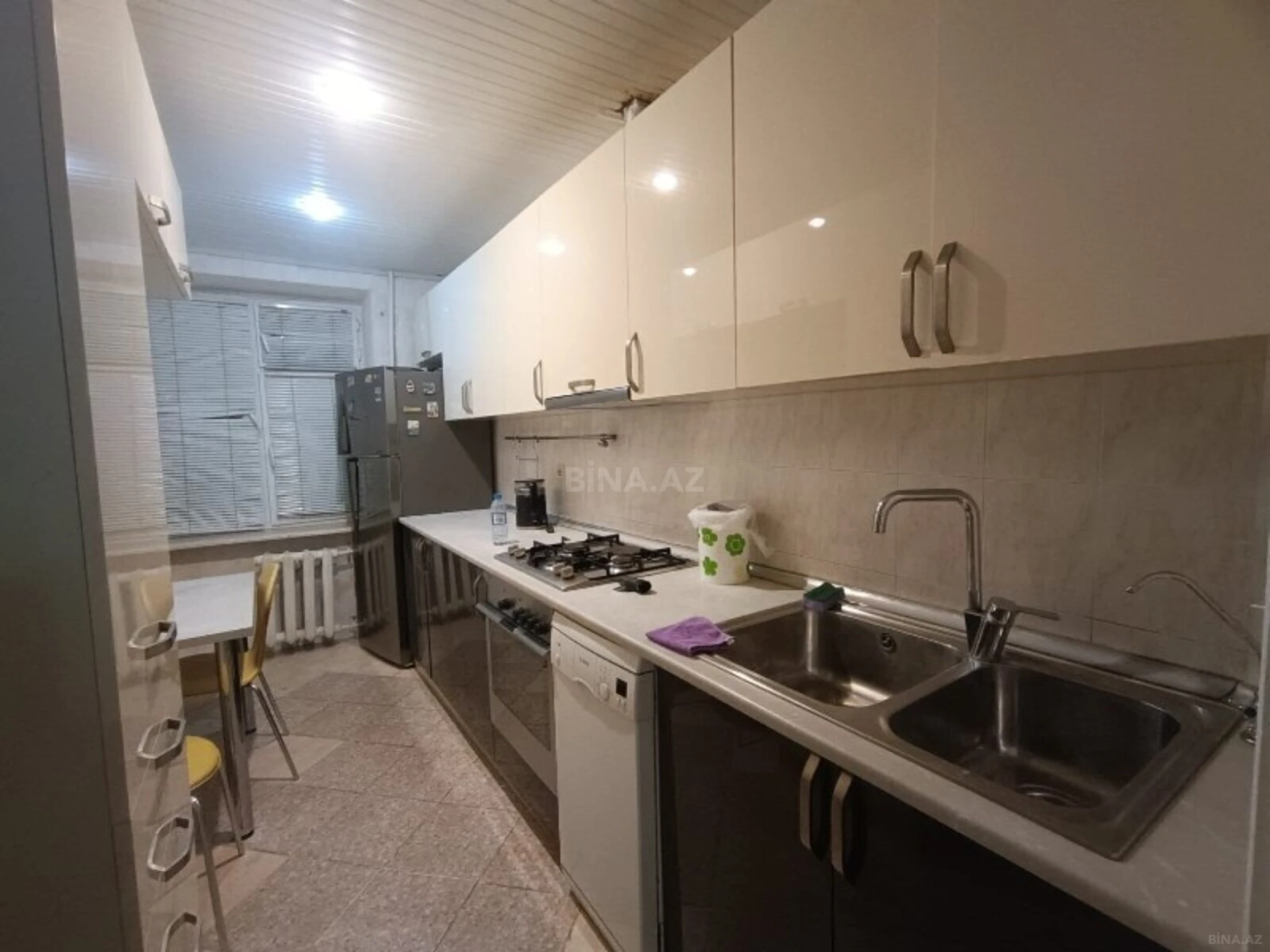 Kirayə verilir 2 otaqlı mənzil 55 m²