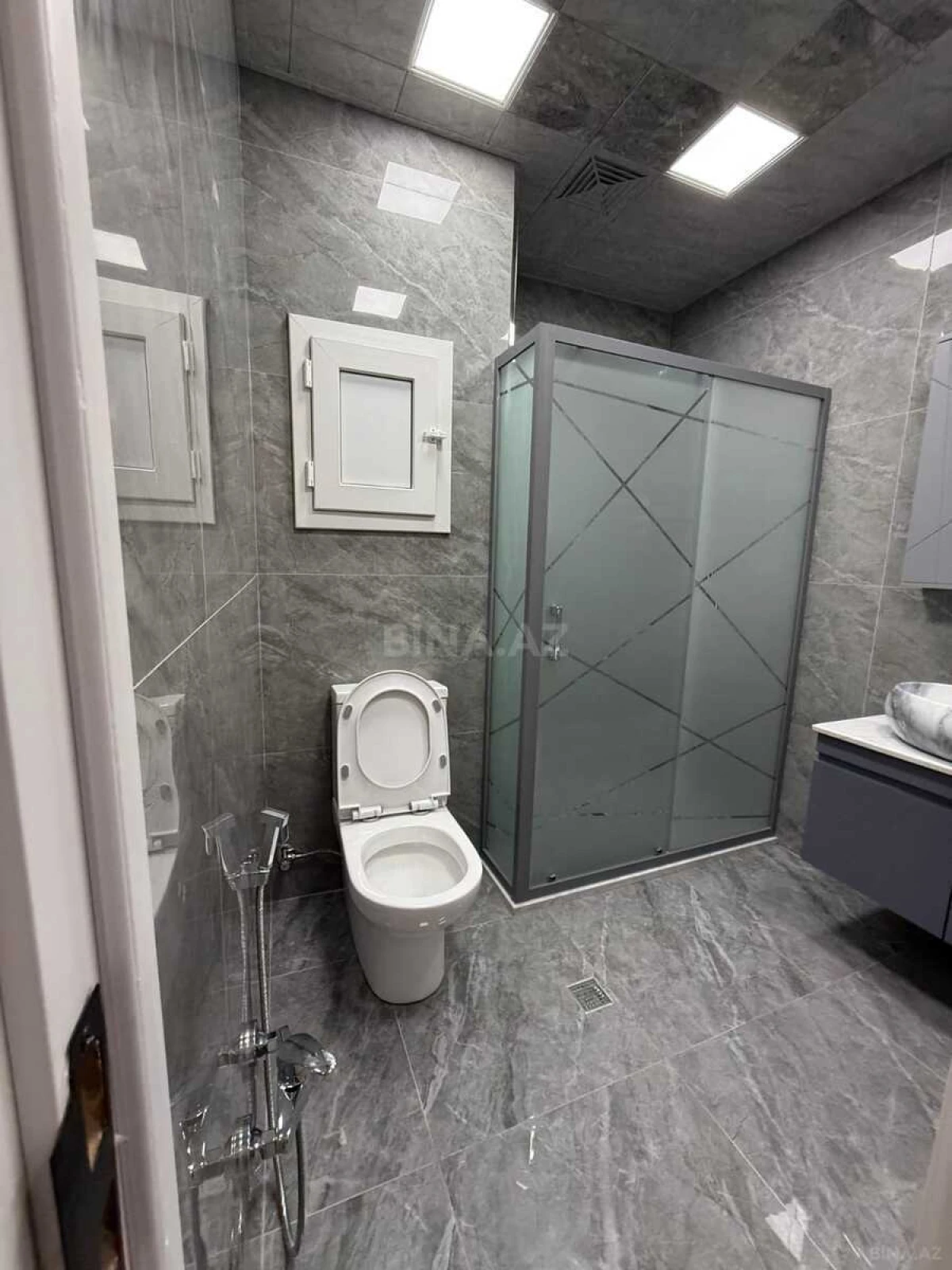 Satılır 3 otaqlı mənzil 70 m²