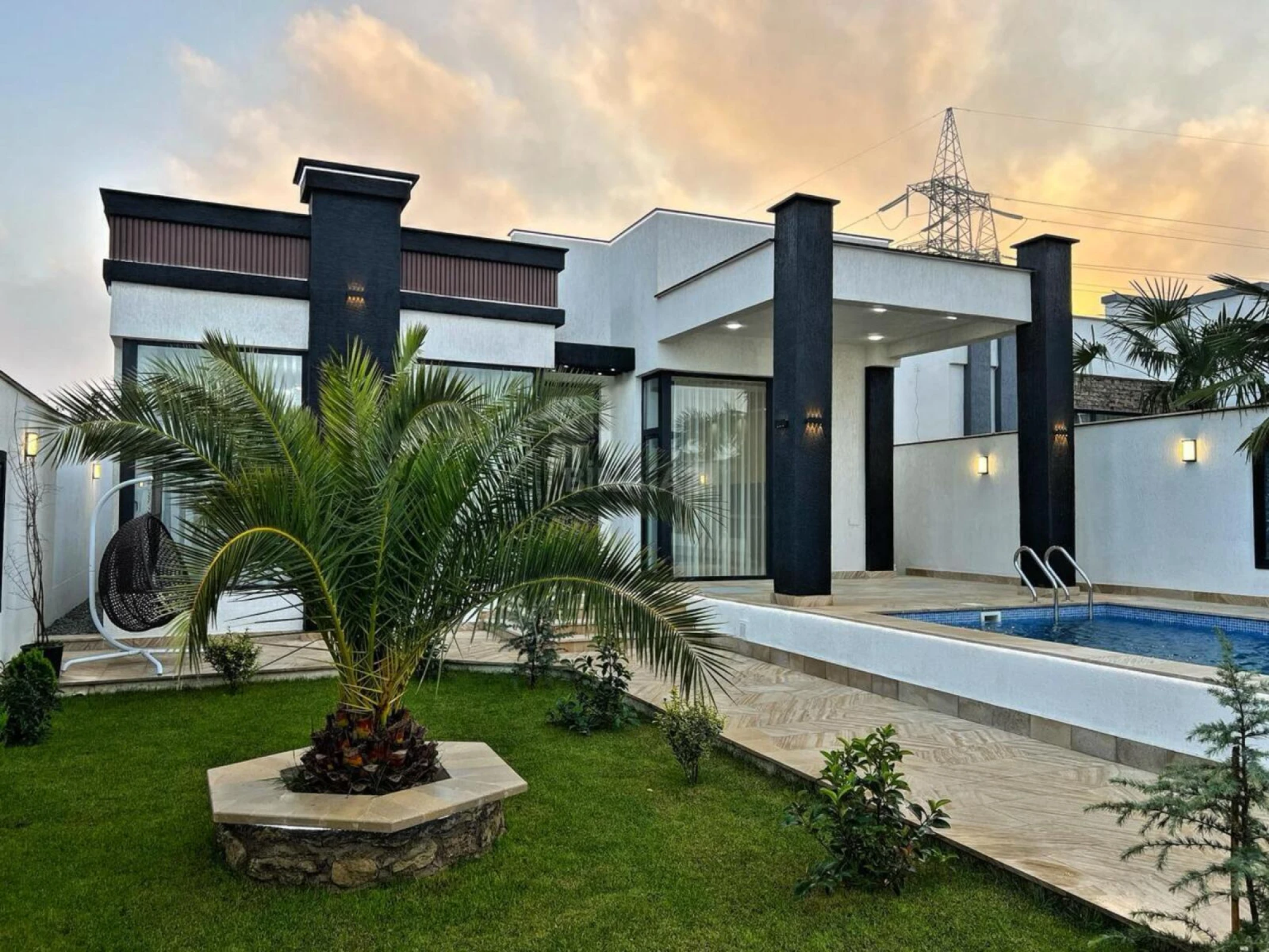 Satılır 4 otaqlı həyət evi 160 m²