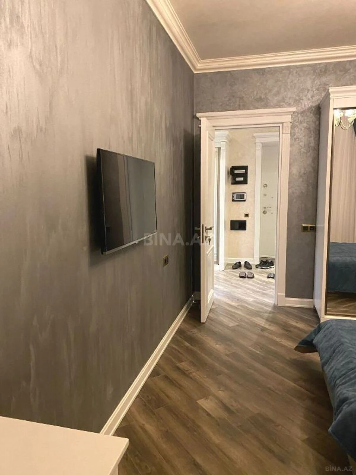 Satılır 2 otaqlı mənzil 100 m²