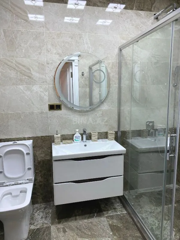 Satılır 2 otaqlı mənzil 100 m²