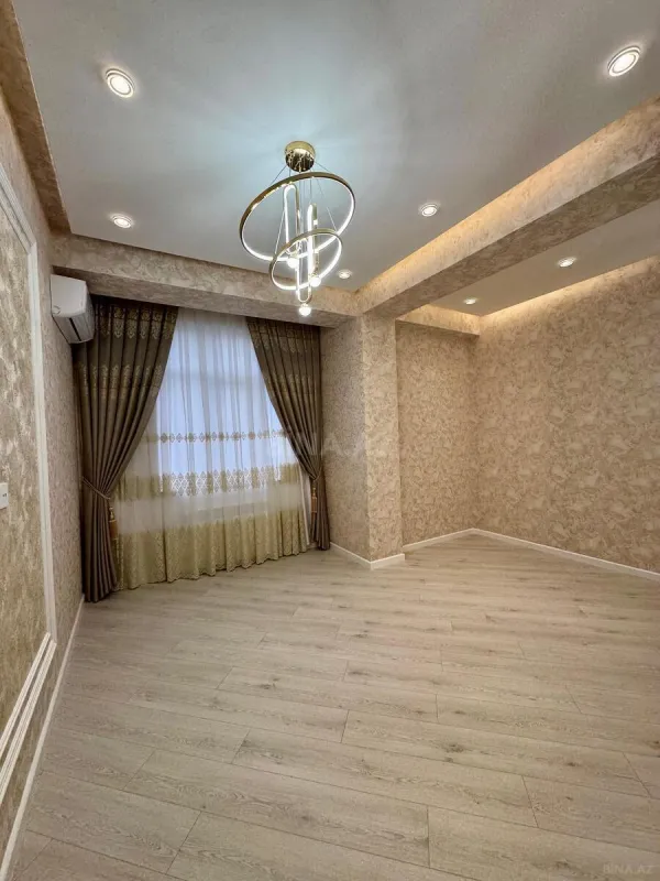 Satılır 3 otaqlı mənzil 95 m²