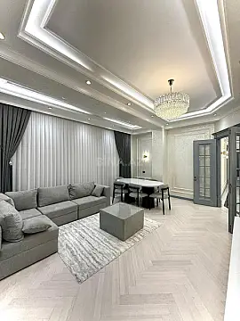 Satılır 4 otaqlı mənzil 185 m²