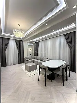 Satılır 4 otaqlı mənzil 185 m²