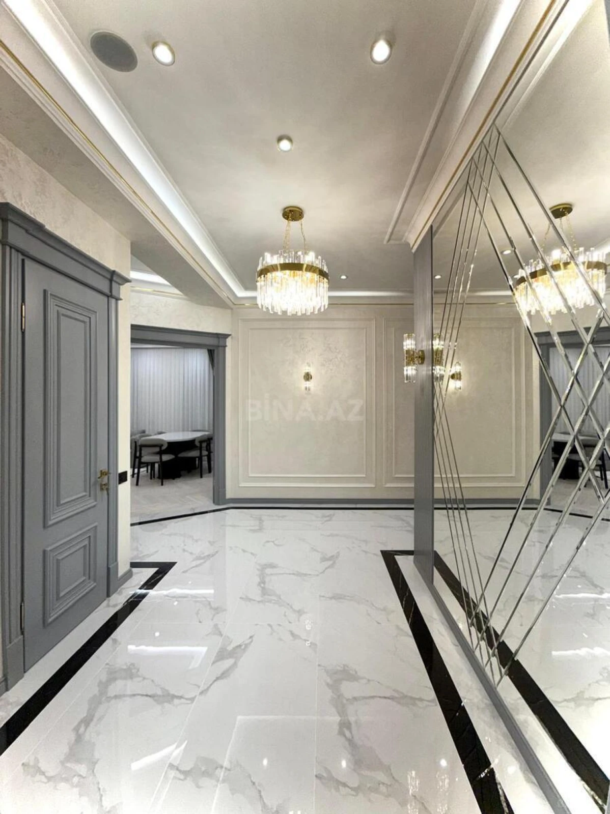 Satılır 4 otaqlı mənzil 185 m²