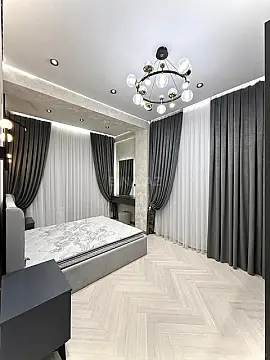 Satılır 4 otaqlı mənzil 185 m²