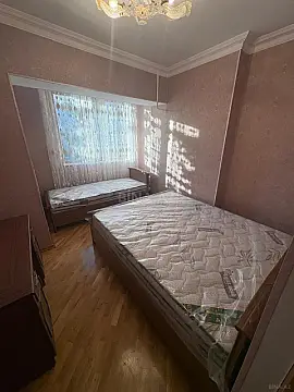 Kirayə verilir 2 otaqlı mənzil 45 m²
