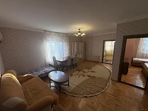 Kirayə verilir 2 otaqlı mənzil 45 m²
