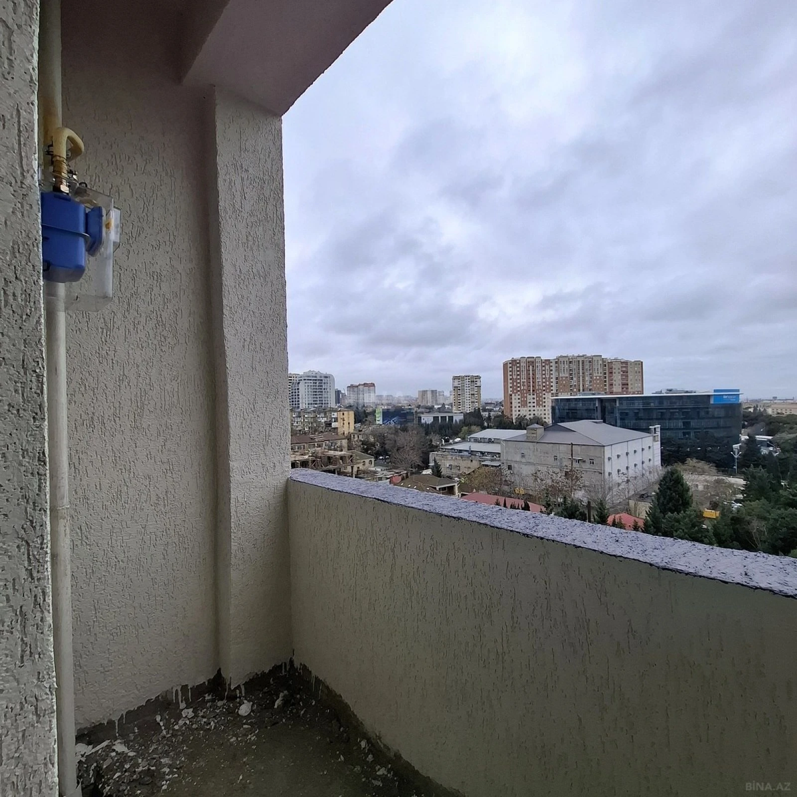 Satılır 2 otaqlı mənzil 49 m²