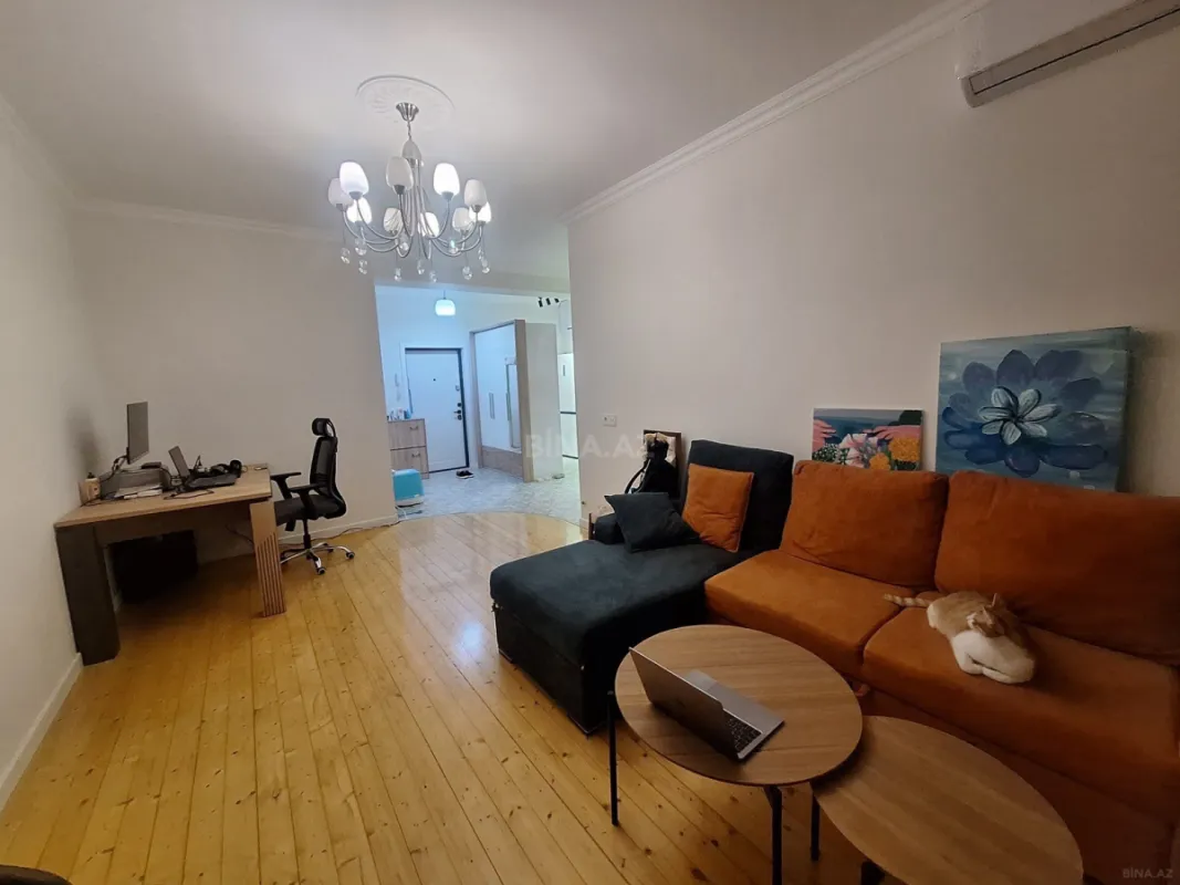 Satılır 2 otaqlı mənzil 55 m²