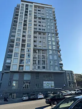 Satılır 3 otaqlı mənzil 135 m²
