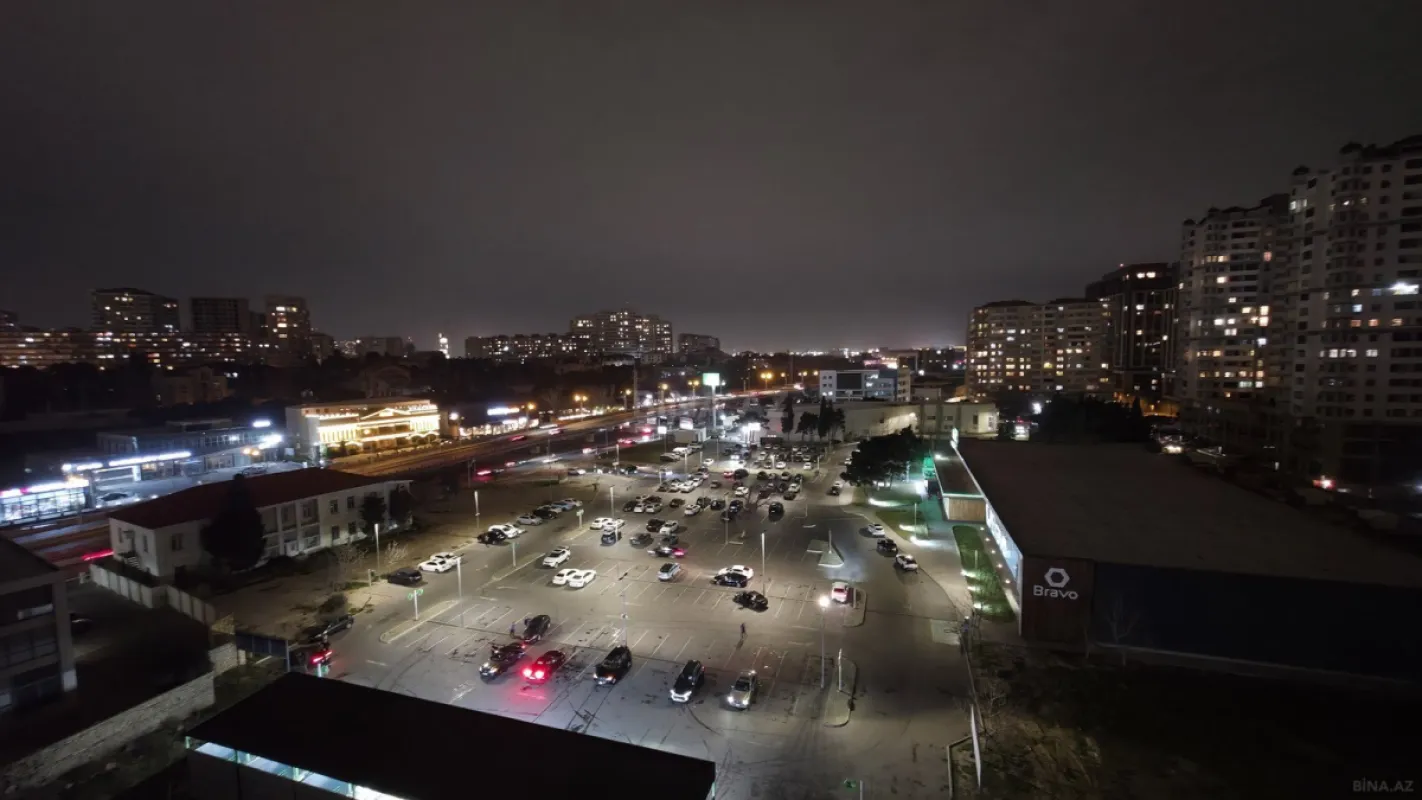 Satılır 4 otaqlı mənzil 190 m²