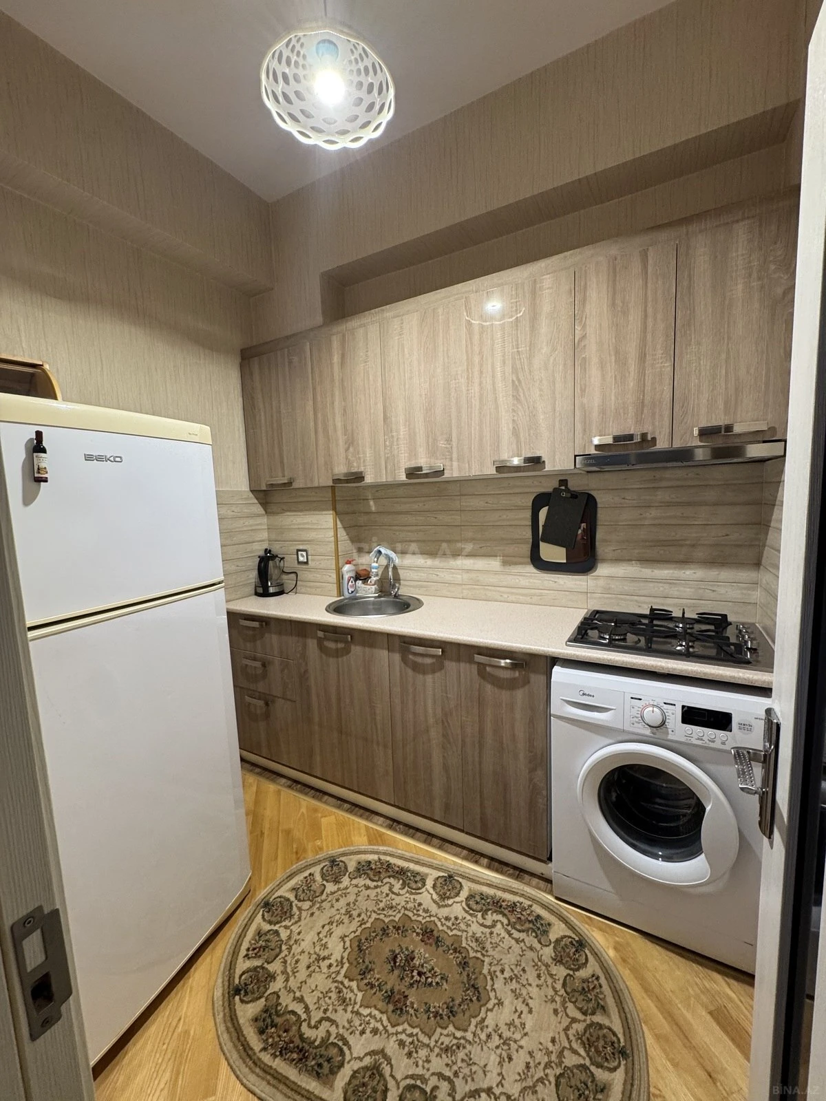 Kirayə verilir 2 otaqlı mənzil 70 m²
