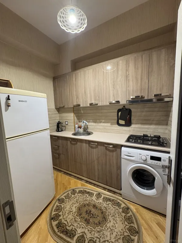 Kirayə verilir 2 otaqlı mənzil 70 m²