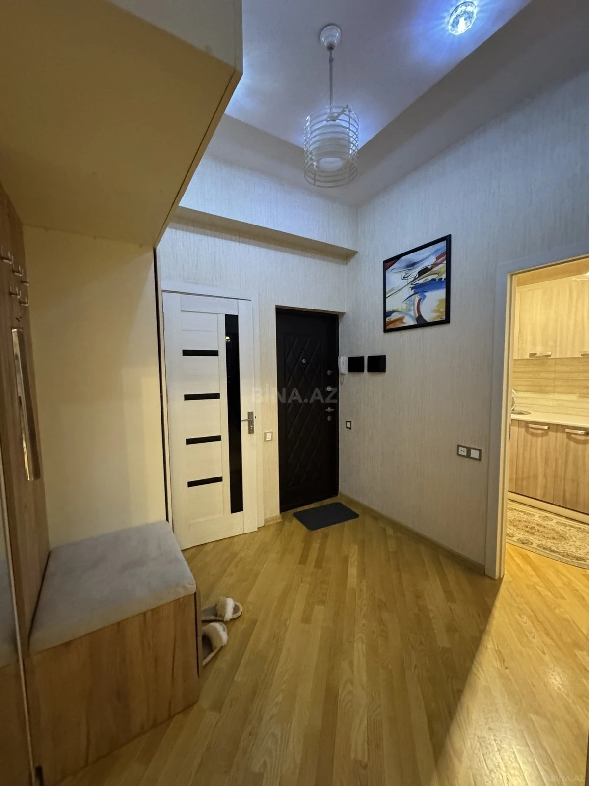 Kirayə verilir 2 otaqlı mənzil 70 m²