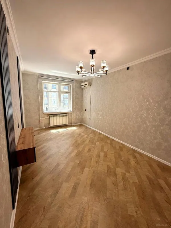 Satılır 2 otaqlı mənzil 65 m²