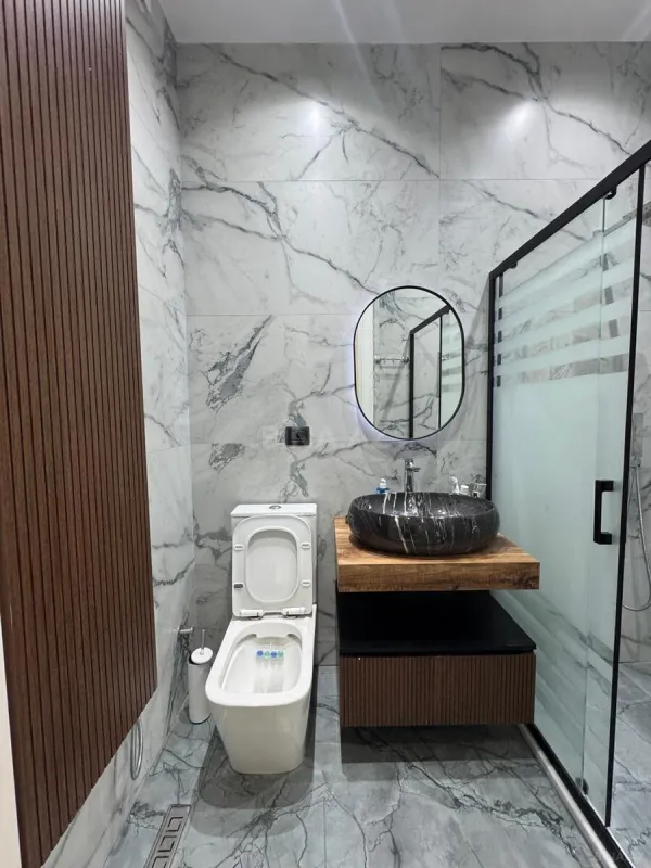 Satılır 5 otaqlı həyət evi 200 m²