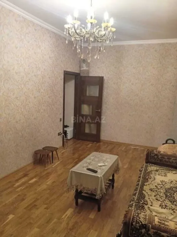 Satılır 2 otaqlı mənzil 61 m²