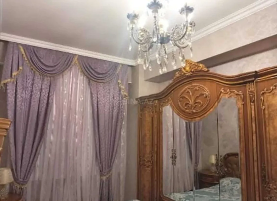 Satılır 2 otaqlı mənzil 61 m²