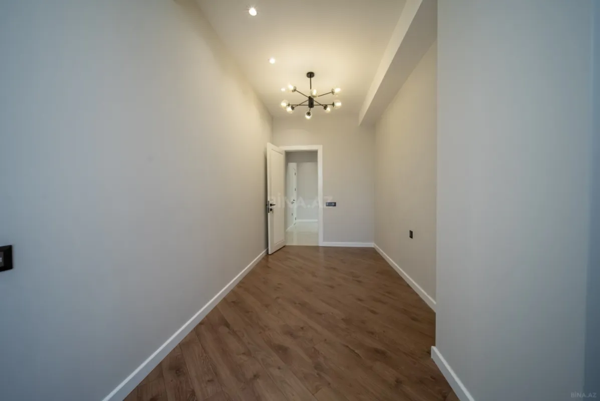 Satılır 3 otaqlı mənzil 120 m²