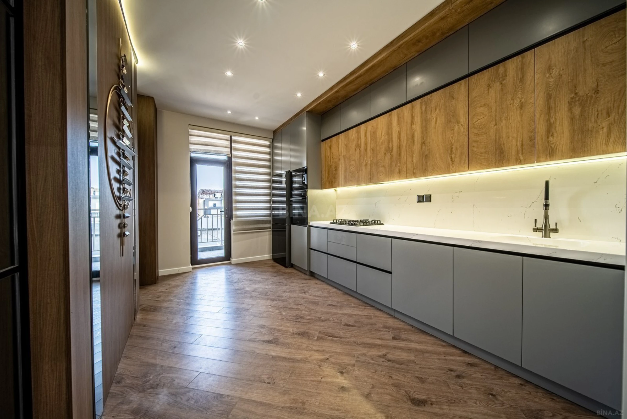 Satılır 3 otaqlı mənzil 120 m²