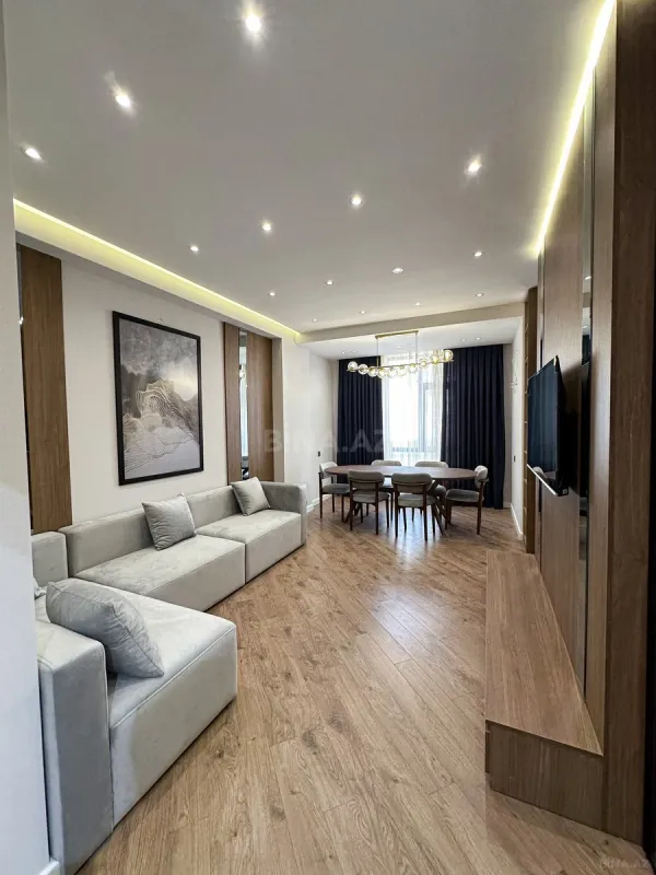 Satılır 3 otaqlı mənzil 120 m²