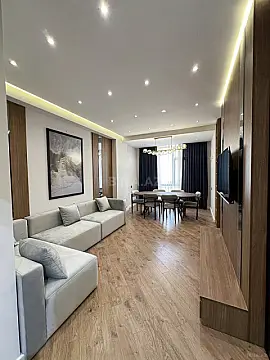 Satılır 3 otaqlı mənzil 120 m²