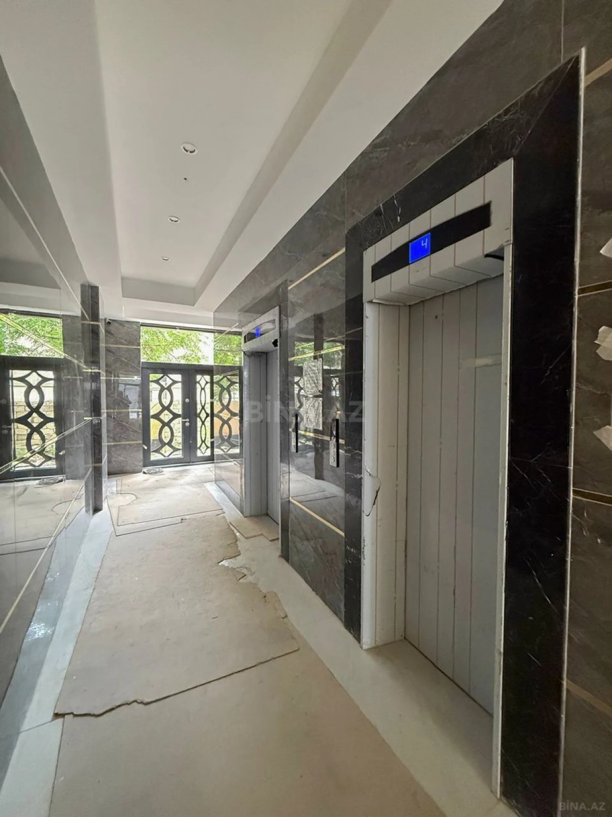 Satılır 3 otaqlı mənzil 120 m²