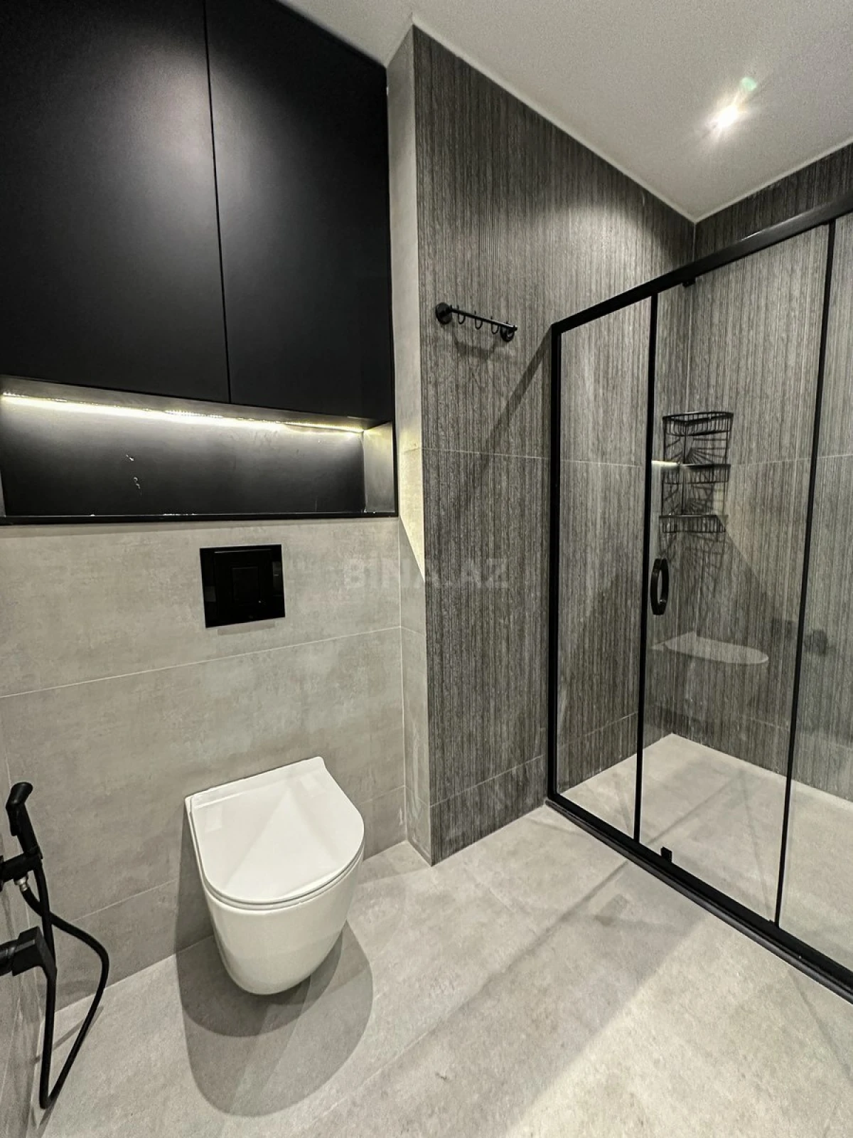 Satılır 3 otaqlı mənzil 120 m²