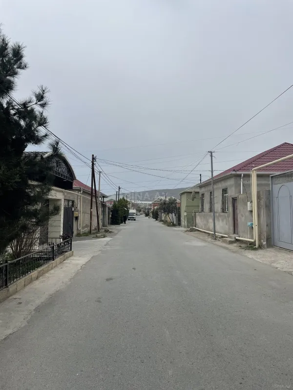 Satılır 6 otaqlı həyət evi 250 m²