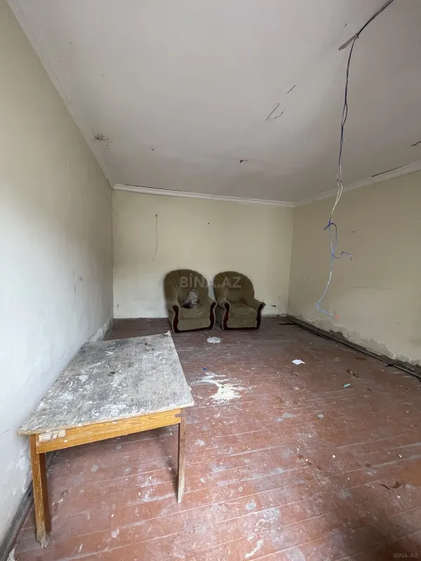Satılır 6 otaqlı həyət evi 250 m²