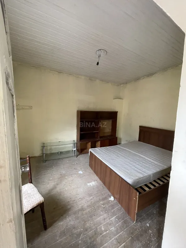 Satılır 6 otaqlı həyət evi 250 m²