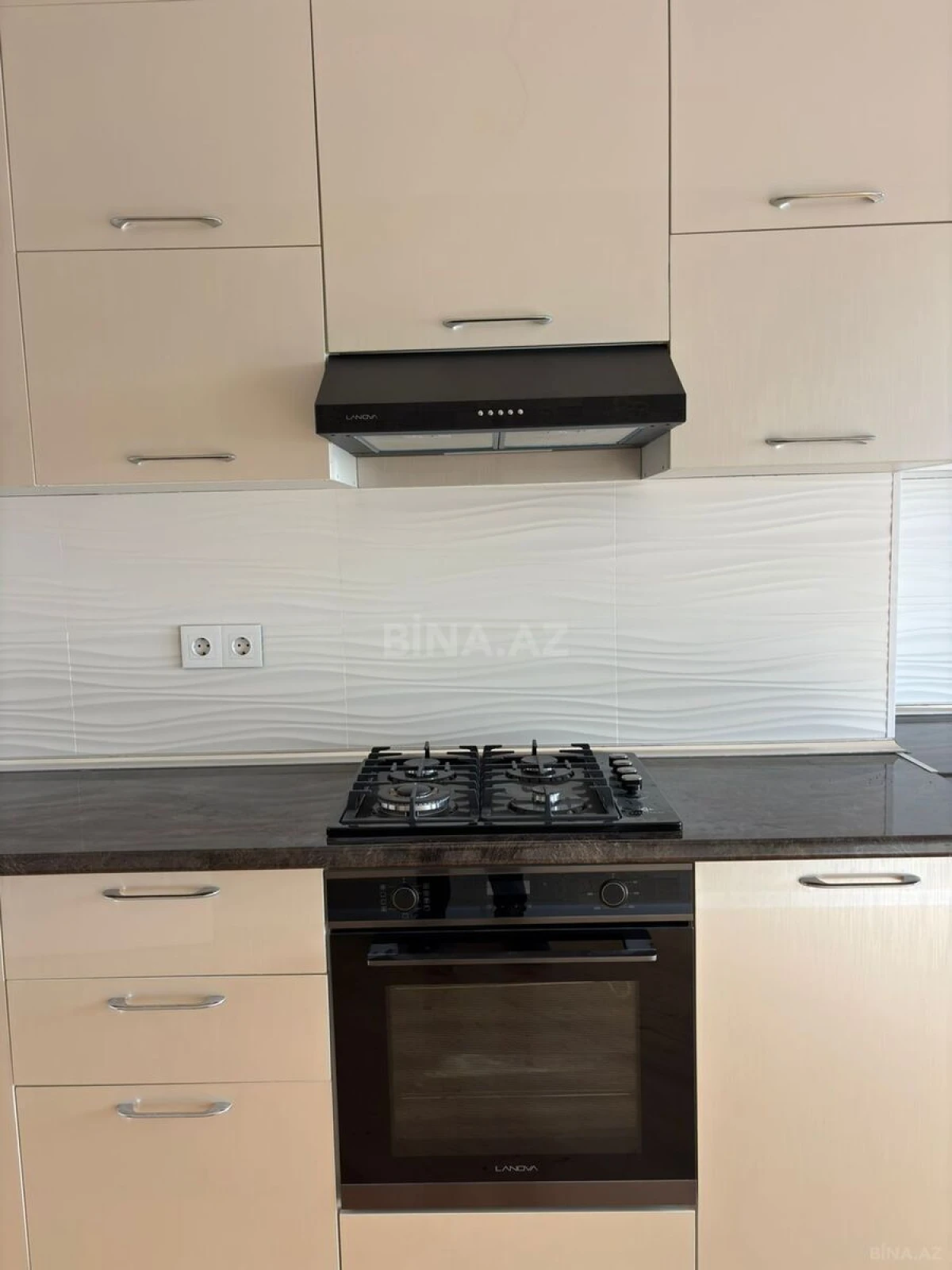 Satılır 1 otaqlı mənzil 47 m²