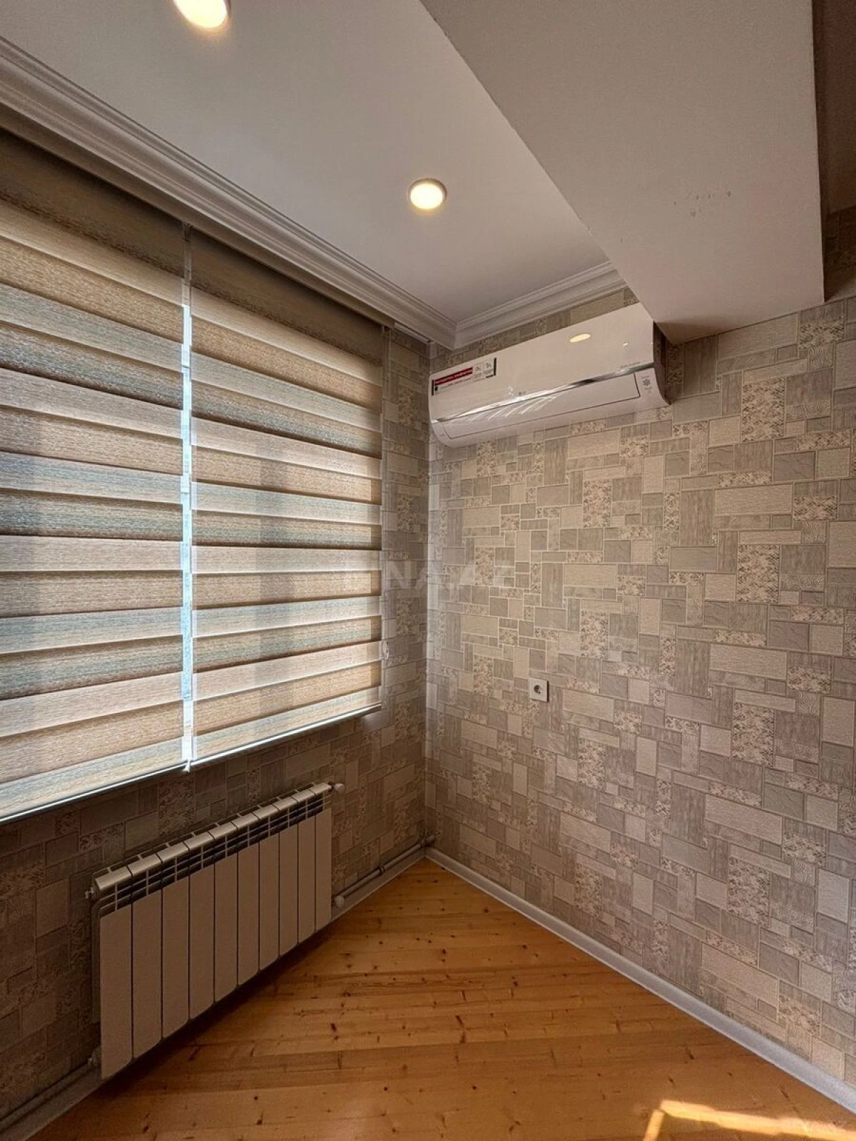 Satılır 1 otaqlı mənzil 47 m²