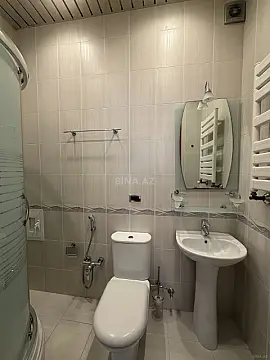 Satılır 3 otaqlı mənzil 136 m²