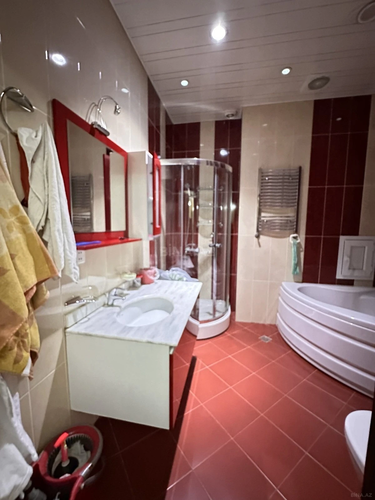 Satılır 3 otaqlı mənzil 120 m²