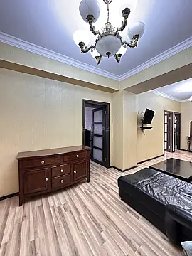 Satılır 3 otaqlı mənzil 120 m²