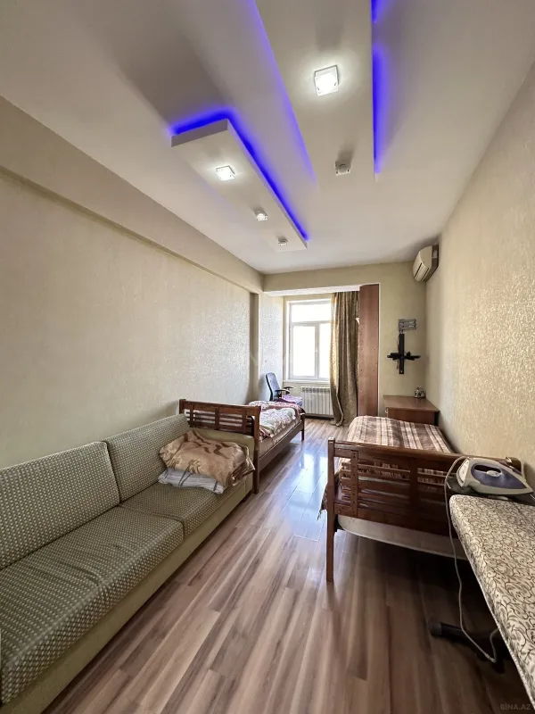 Satılır 3 otaqlı mənzil 120 m²