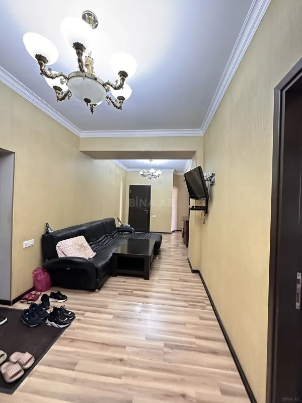 Satılır 3 otaqlı mənzil 120 m²