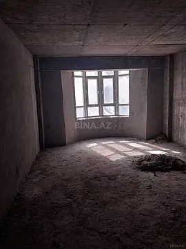 Satılır 3 otaqlı mənzil 137 m²