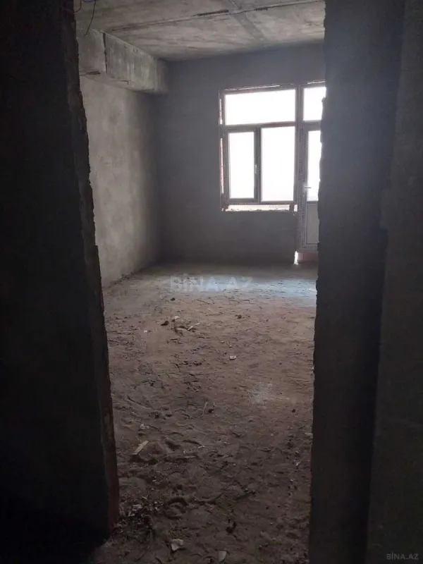 Satılır 3 otaqlı mənzil 137 m²