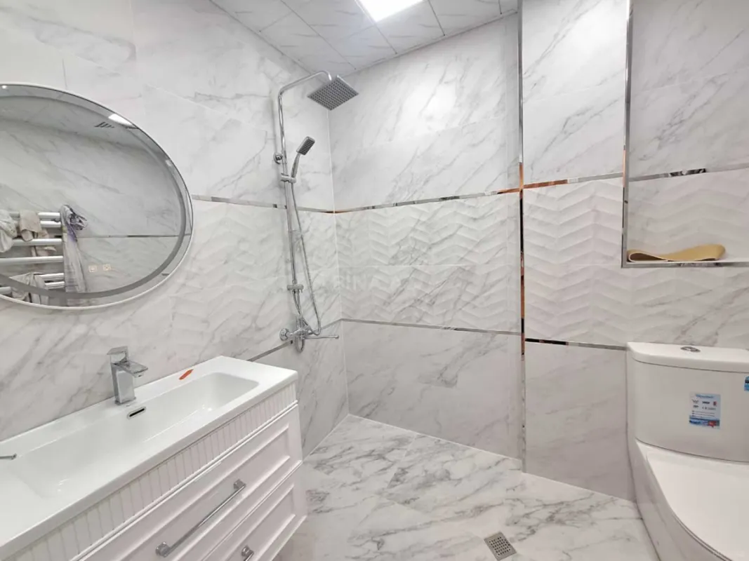 Satılır 3 otaqlı mənzil 110 m²