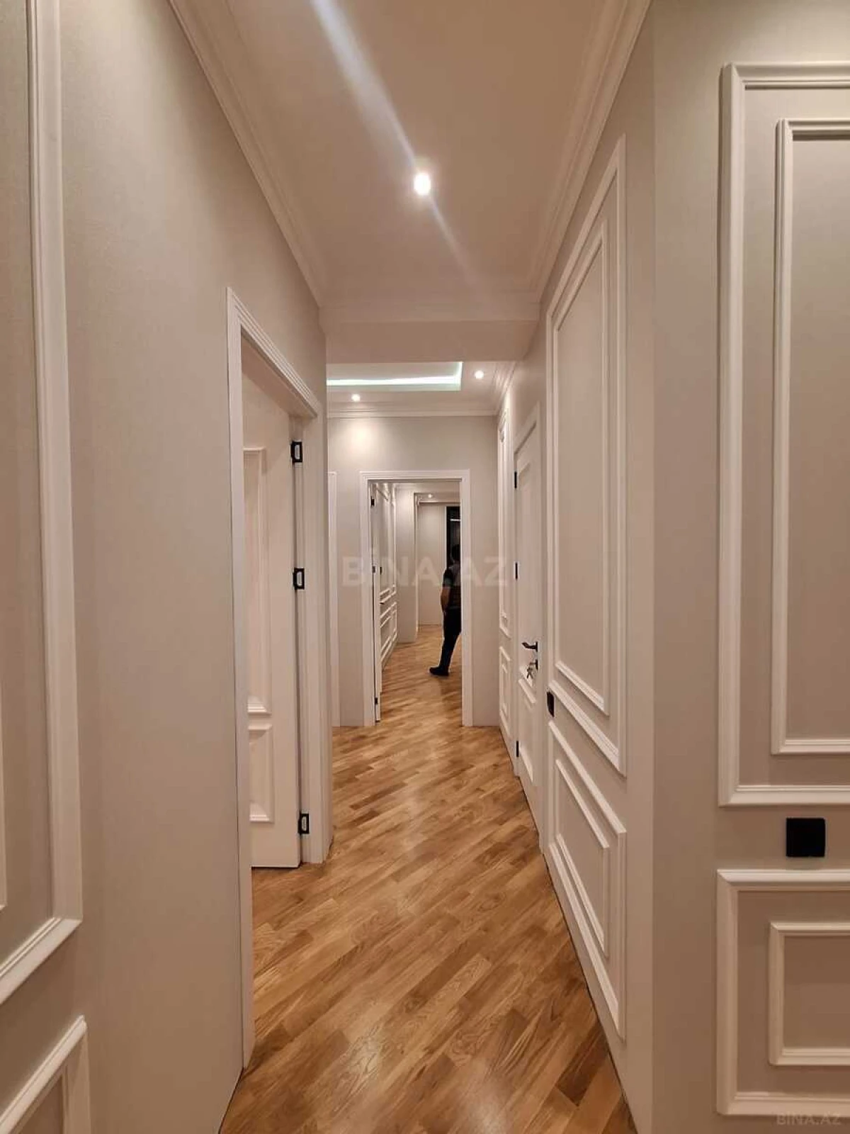 Satılır 3 otaqlı mənzil 110 m²