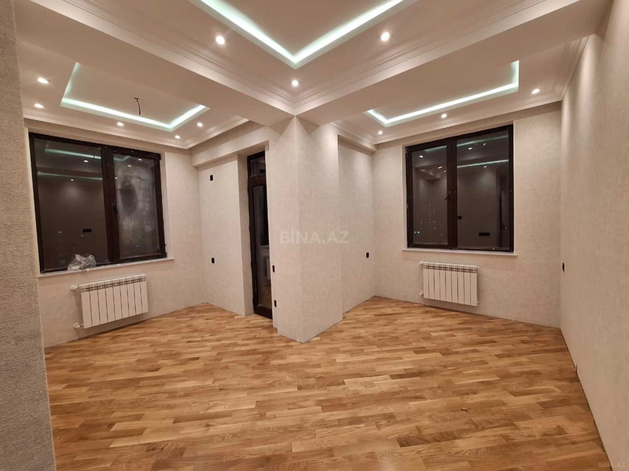 Satılır 3 otaqlı mənzil 110 m²