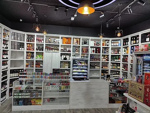 Satılır obyekt 83 m²