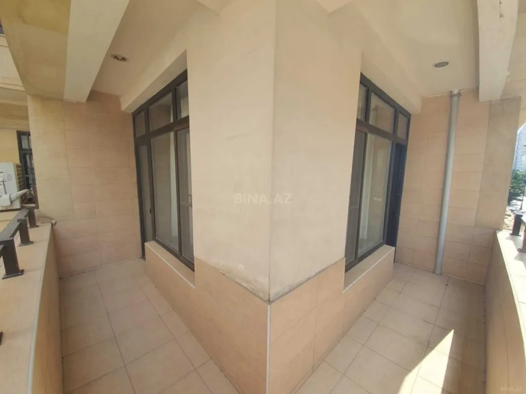 Kirayə verilir 3 otaqlı mənzil 150 m²