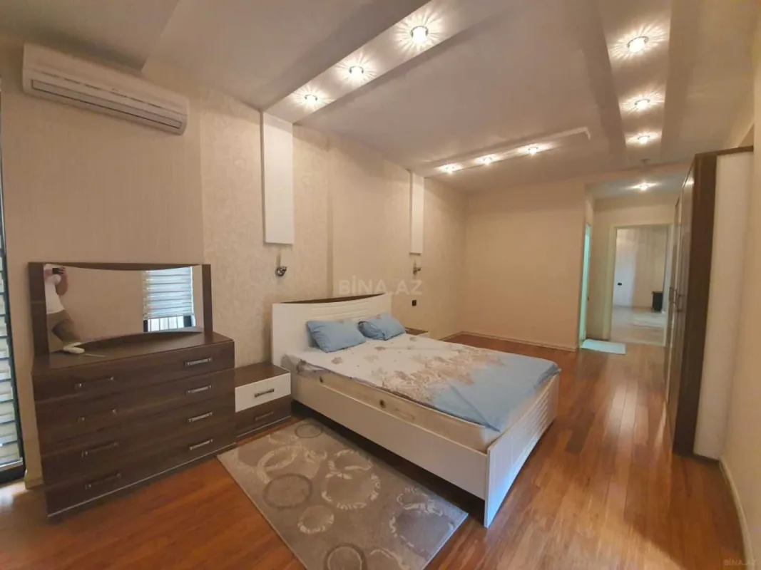 Kirayə verilir 3 otaqlı mənzil 150 m²