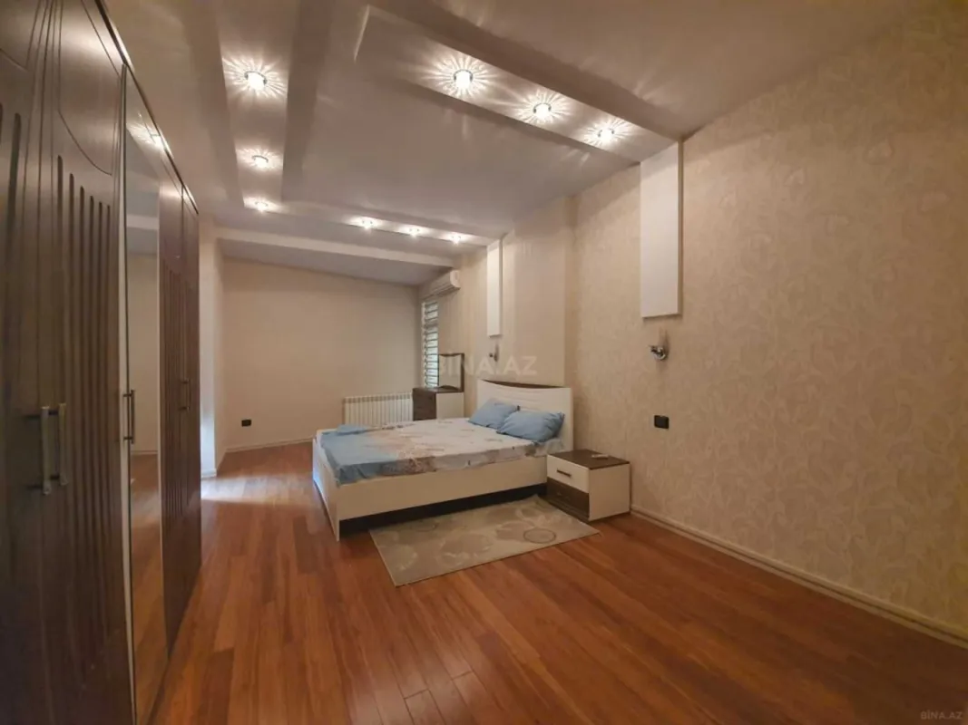 Kirayə verilir 3 otaqlı mənzil 150 m²