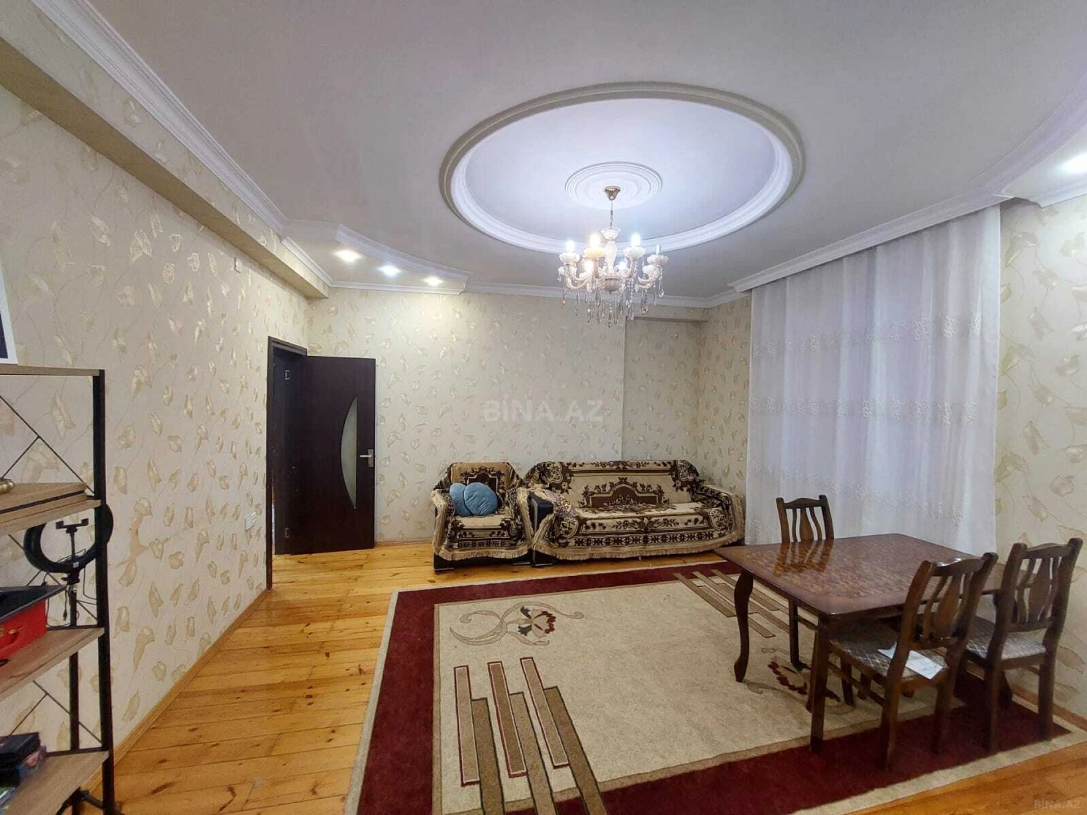 Satılır 2 otaqlı mənzil 90 m²